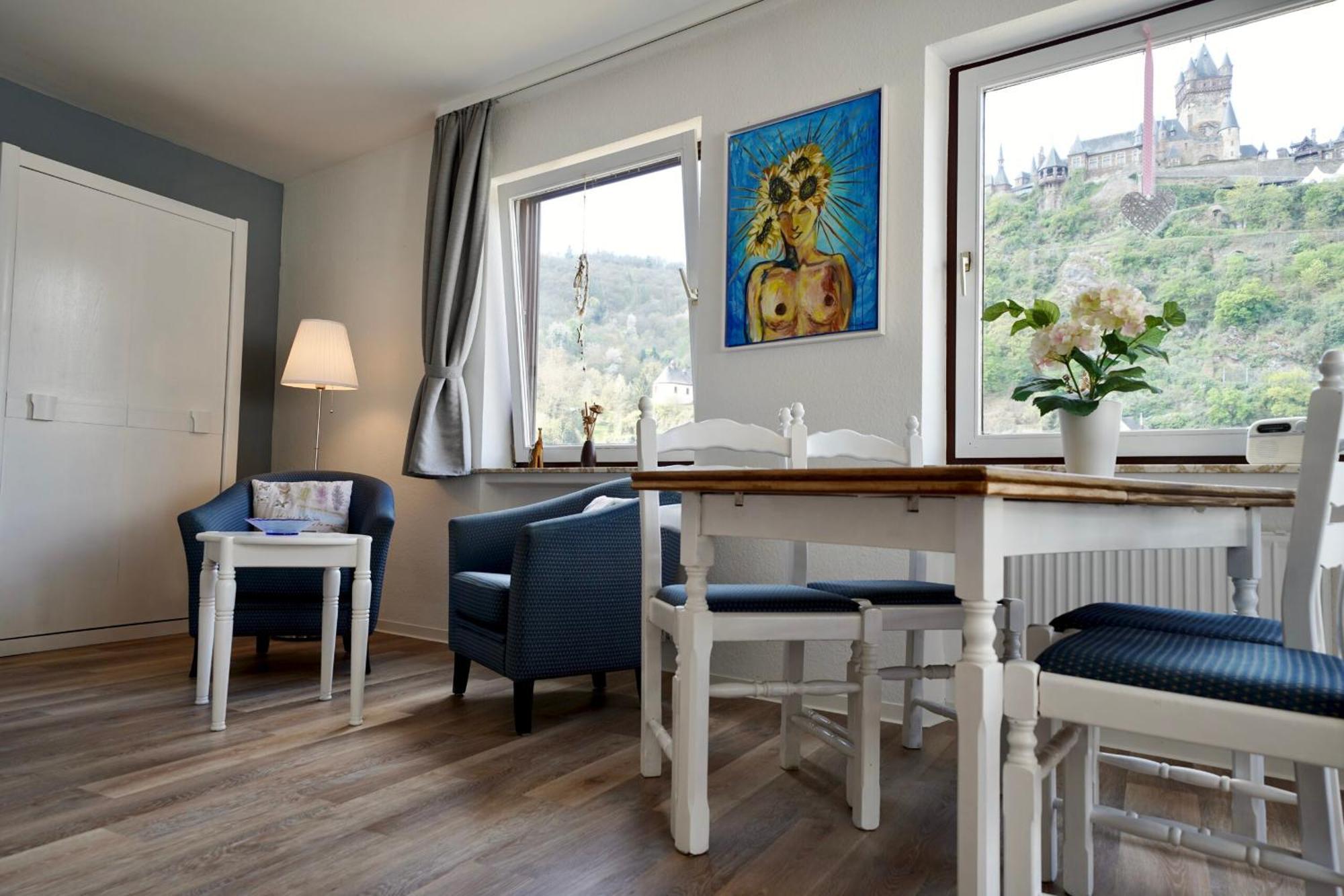 Apartments Haus Daniela 코헴 객실 사진